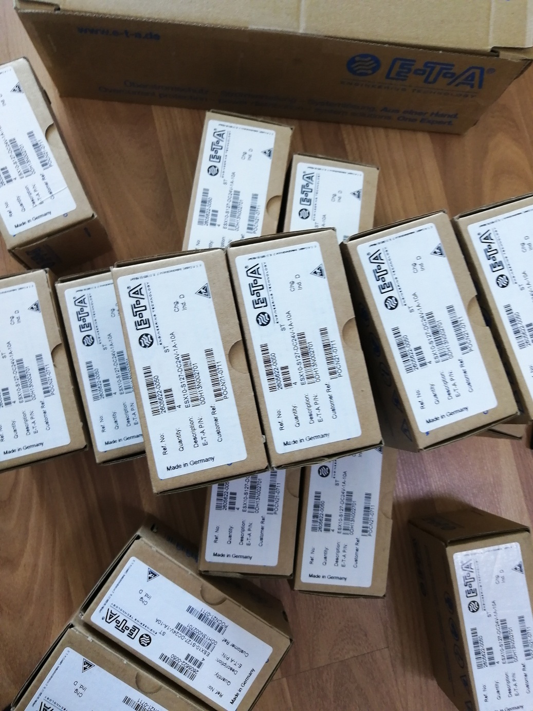 上海盛霞為您介紹斷路器和空開的區(qū)別