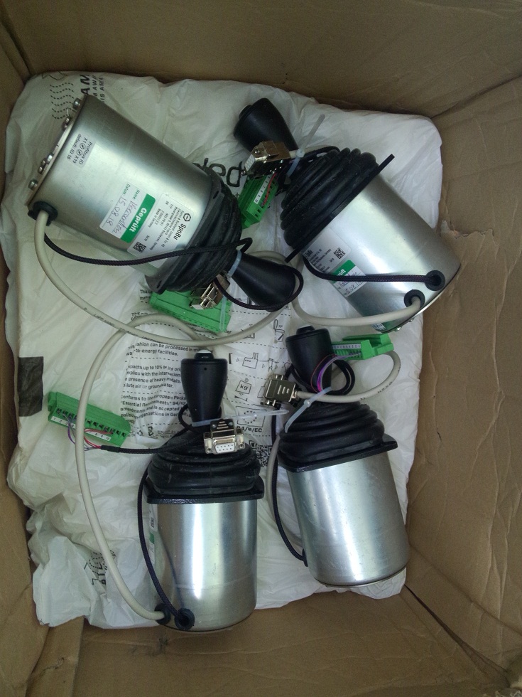 上海盛霞為您介紹主令電器：行程開關(guān)、常開/常閉按鈕、復(fù)合開關(guān)