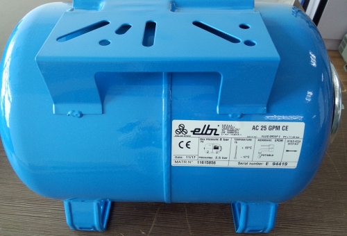 2021.01.26上海盛霞ELBI壓力罐到貨照片