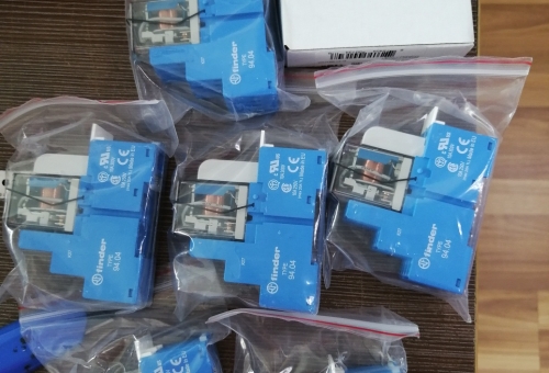 2021.08.30上海盛霞 FINDER繼電器到貨照片
