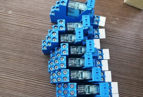 2020.07.29上海盛霞FINDER繼電器到貨照片
